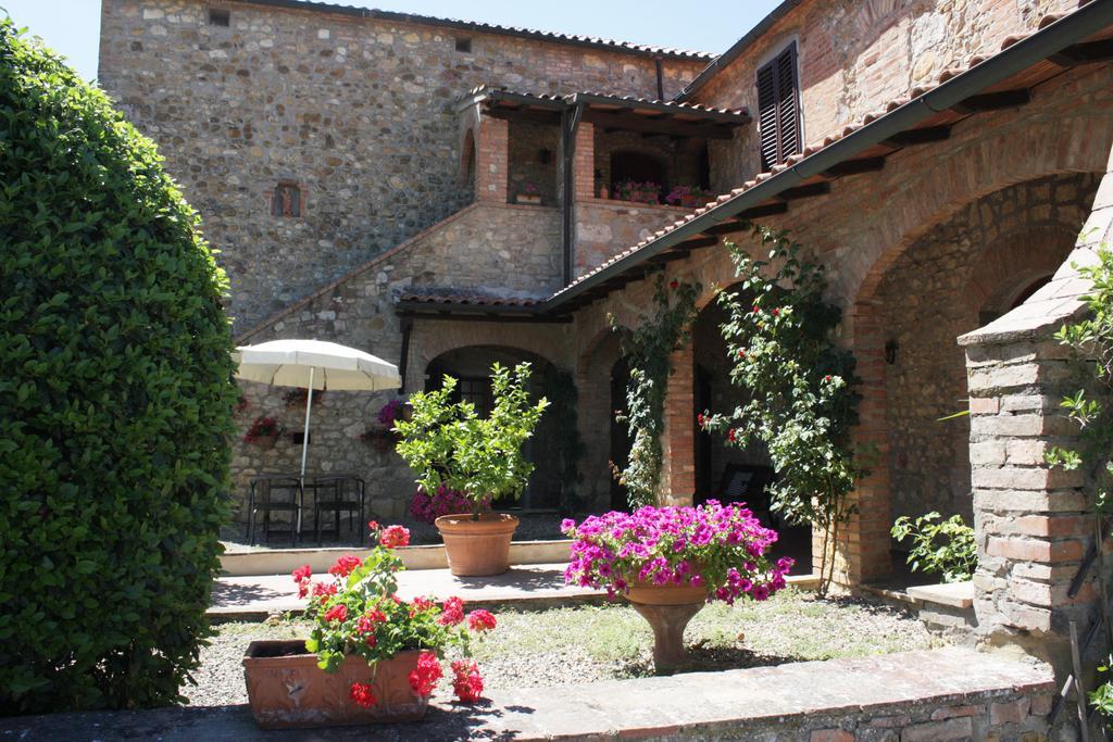 Villa Agriturismo L' Agresto Casole dʼElsa Exterior foto